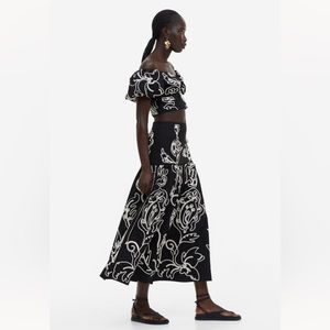 H&M Embroidered set